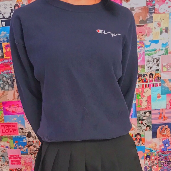 Navy champion sweatshirt! - Picture 2 of 2